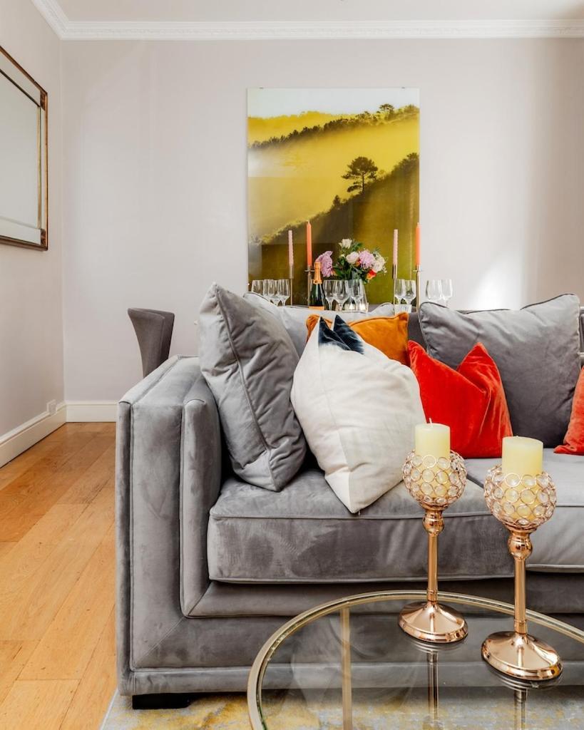 Revamped & Luxxe For Covent Garden Lovers! Adorable City Home For Families & Friends Londres Exterior foto